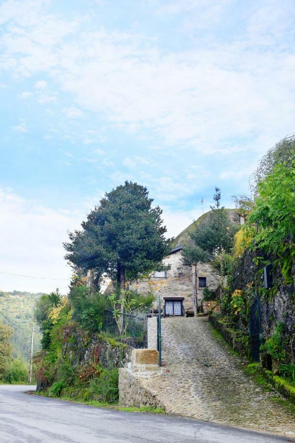 Casa do Penedo Gerês Vila Terras de Bouro Exterior foto